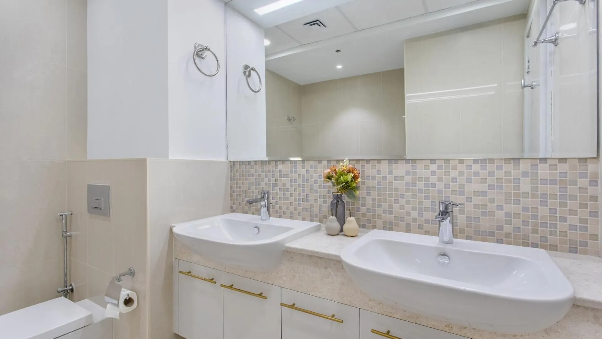 Stunning 2Br Apartment In Bellevue Tower With Burj Khalifa & Skyscraper View دبي الإمارات العربية المتحدة